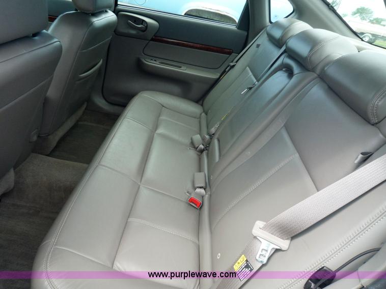 image for item 2151 2004 Chevrolet Impala LS