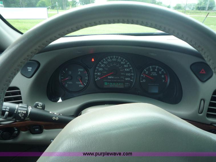 image for item 2151 2004 Chevrolet Impala LS