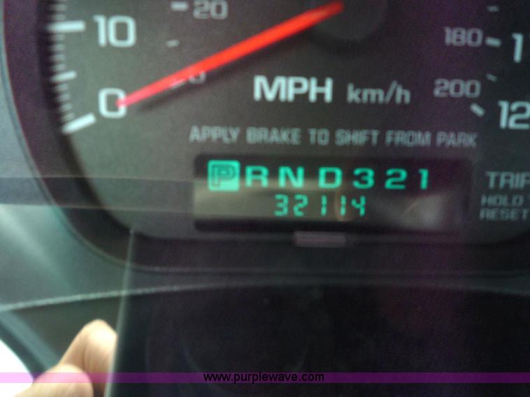 image for item 2151 2004 Chevrolet Impala LS