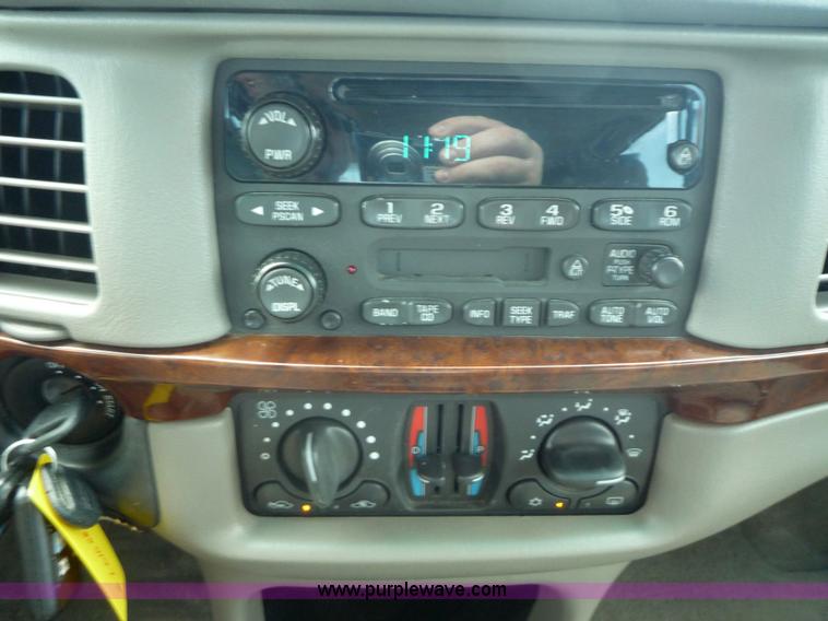 image for item 2151 2004 Chevrolet Impala LS