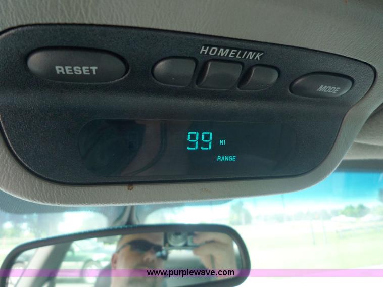 image for item 2151 2004 Chevrolet Impala LS