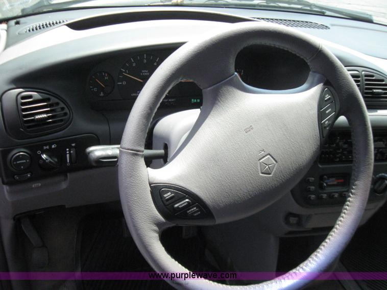 image for item 2243 2000 Dodge Grand Caravan SE minivan