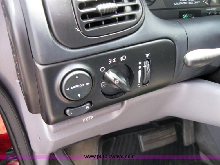 image for item 2243 2000 Dodge Grand Caravan SE minivan