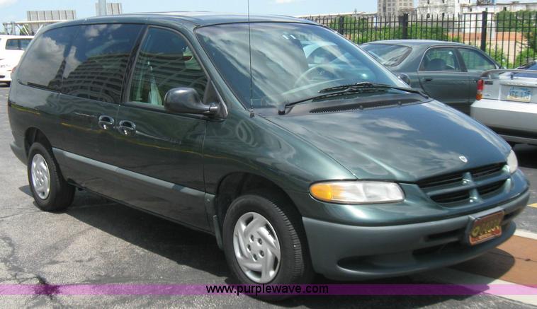 image for item 2244 2000 Dodge Grand Caravan SE minivan