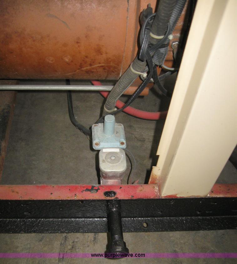 image for item 2281 Generac 90A04371-5 generator with transfer switch