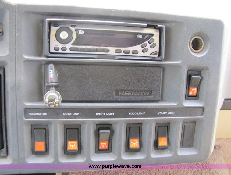 image for item 3381 1992 Fleetwood Pace Arrow RV