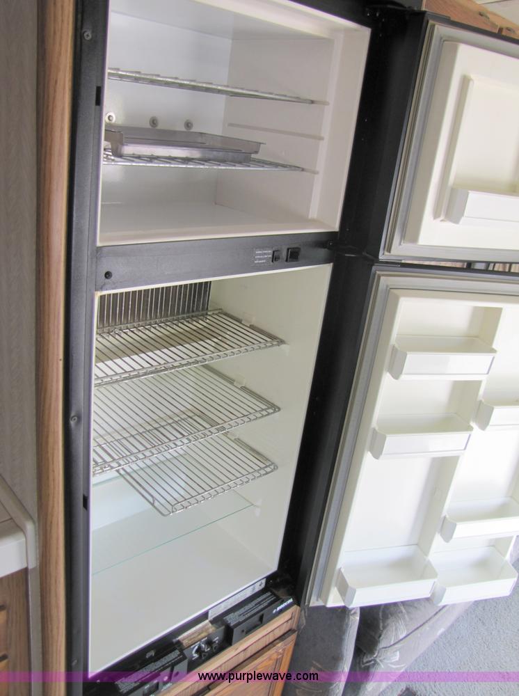 image for item 3381 1992 Fleetwood Pace Arrow RV