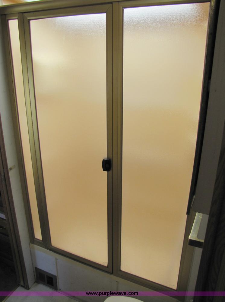 image for item 3381 1992 Fleetwood Pace Arrow RV