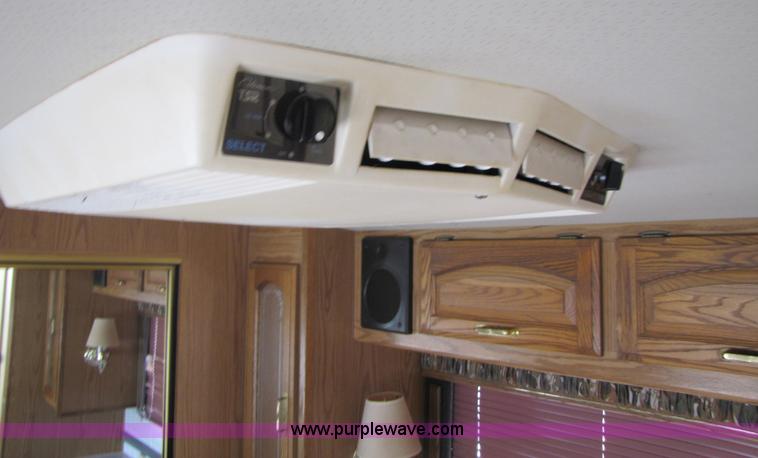 image for item 3381 1992 Fleetwood Pace Arrow RV