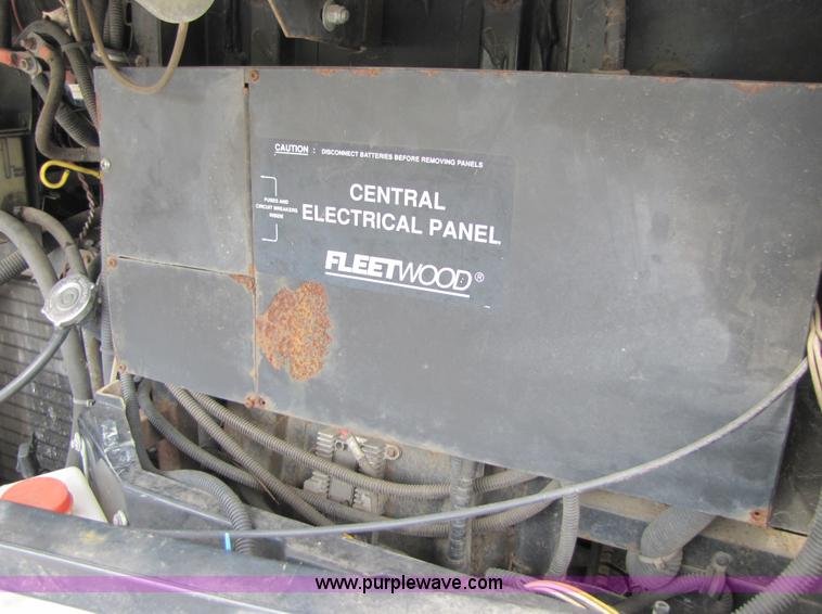 image for item 3381 1992 Fleetwood Pace Arrow RV