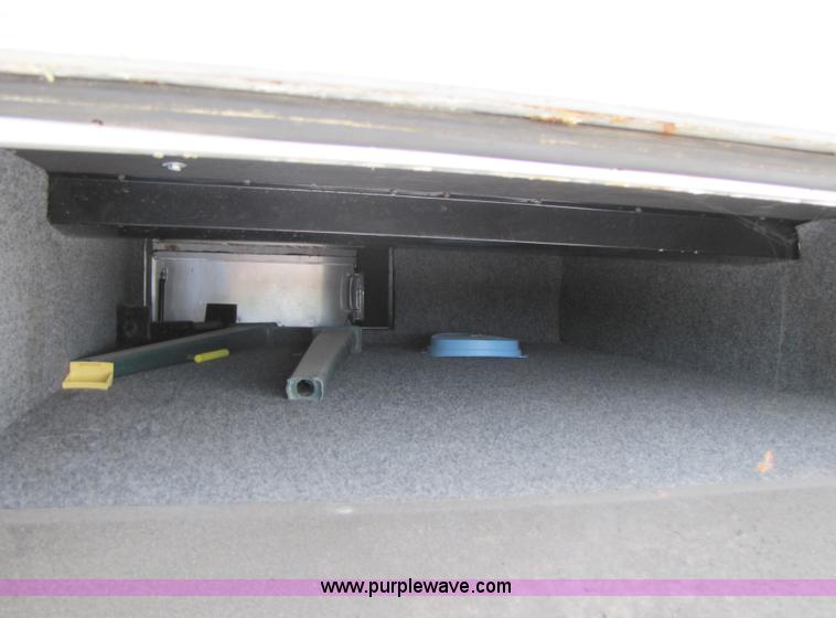 image for item 3381 1992 Fleetwood Pace Arrow RV