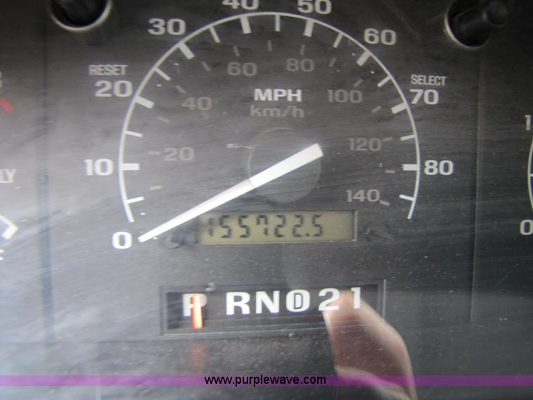 image for item 3510 1997 Ford F350 ambulance