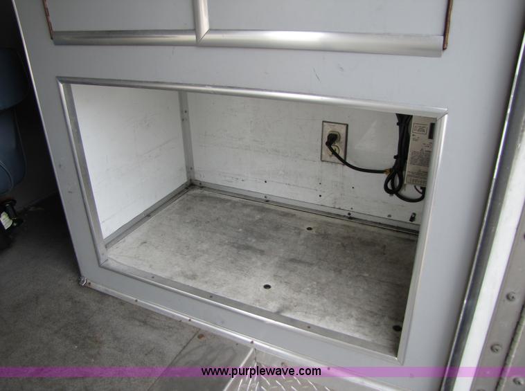 image for item 3510 1997 Ford F350 ambulance