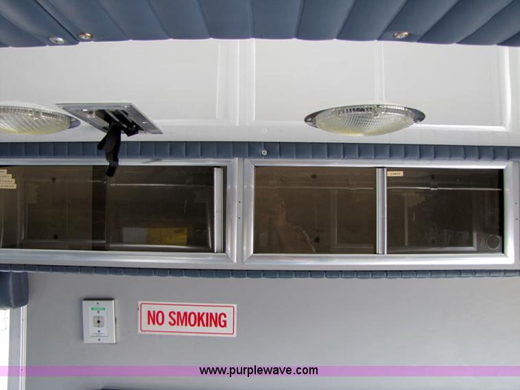 image for item 3510 1997 Ford F350 ambulance