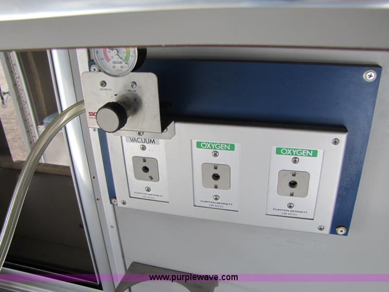 image for item 3510 1997 Ford F350 ambulance