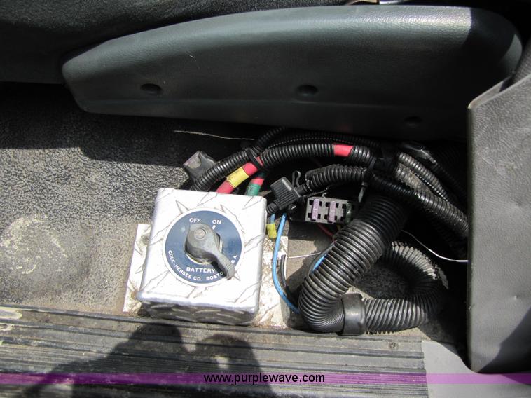 image for item 3510 1997 Ford F350 ambulance