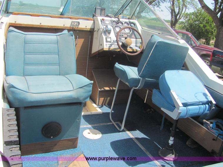 image for item 4616 1976 Glastron 25' cabin cruiser boat with trailer