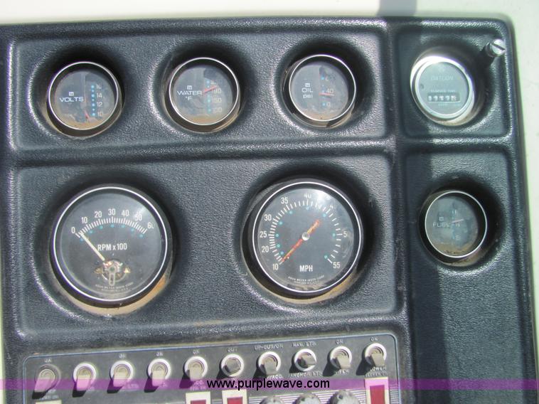 image for item 4616 1976 Glastron 25' cabin cruiser boat with trailer