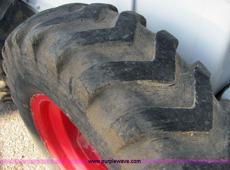 image for item 4762 Bobcat M600 skid steer