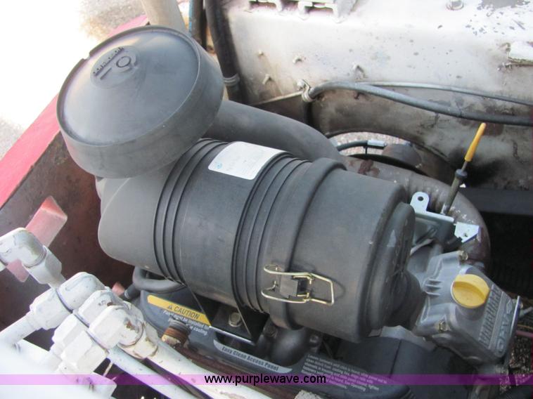 image for item 4762 Bobcat M600 skid steer