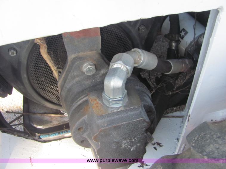 image for item 4762 Bobcat M600 skid steer