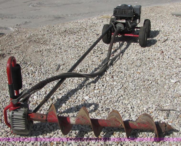 Little Beaver post hole auger in Valley Center, KS Item 4769 sold