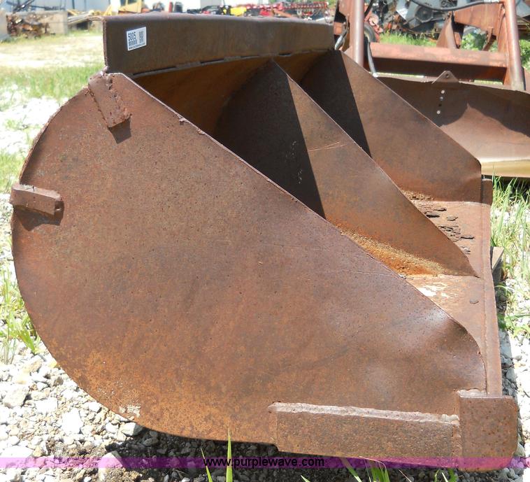 image for item 5005 60" GP bucket