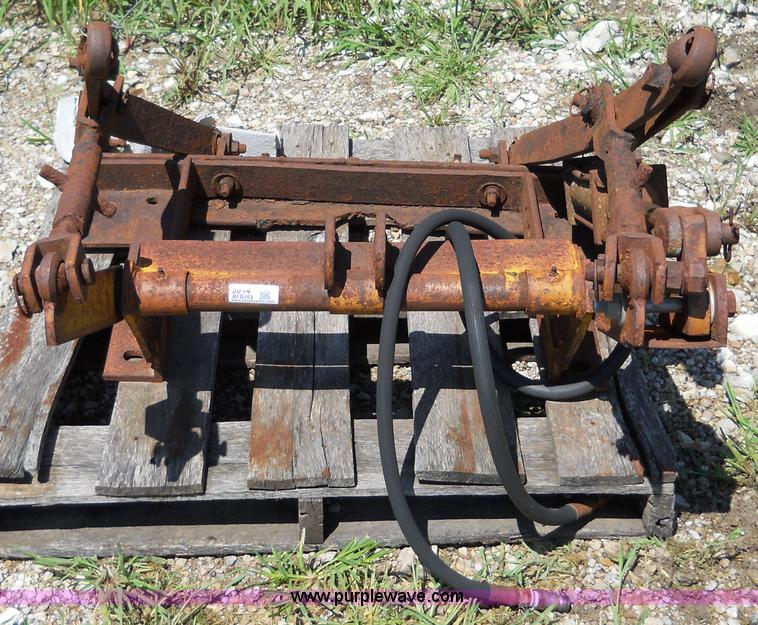 image for item 5014 Three point conversion with cylinder for International tractor