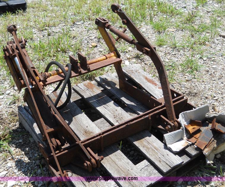 image for item 5014 Three point conversion with cylinder for International tractor
