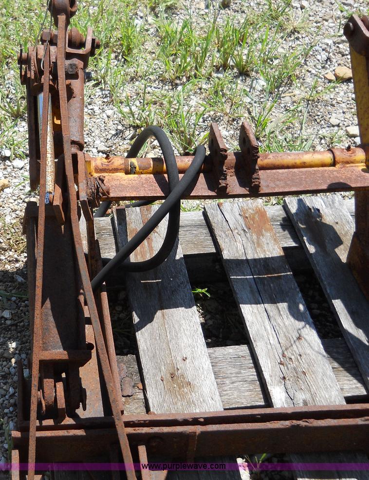 image for item 5014 Three point conversion with cylinder for International tractor