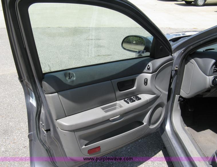 image for item 5035 2007 Ford Taurus SE