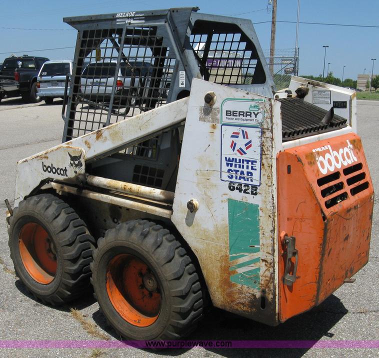 image for item 5036 1989 Bobcat 642B skid steer