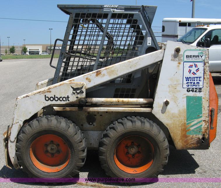 image for item 5036 1989 Bobcat 642B skid steer