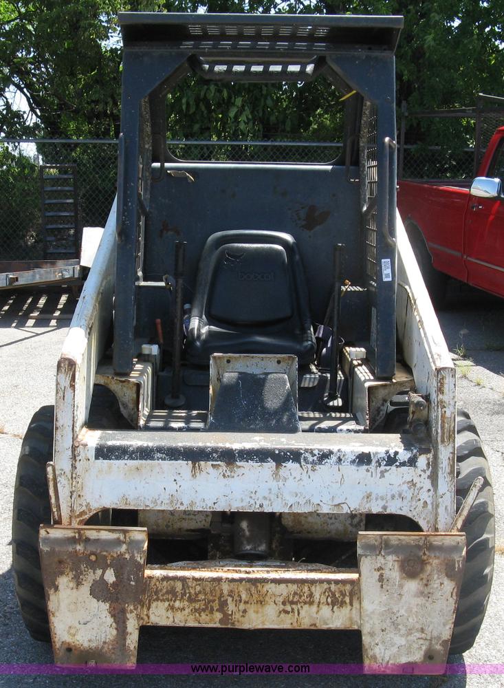 image for item 5036 1989 Bobcat 642B skid steer