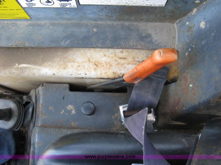 image for item 5036 1989 Bobcat 642B skid steer