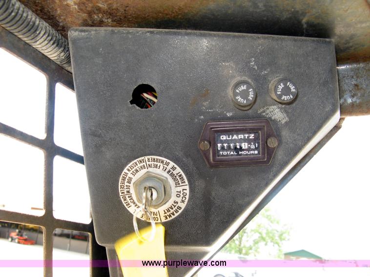 image for item 5036 1989 Bobcat 642B skid steer