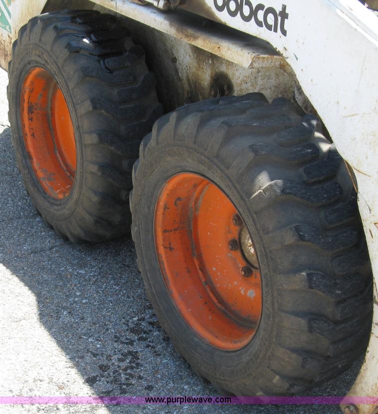 image for item 5036 1989 Bobcat 642B skid steer