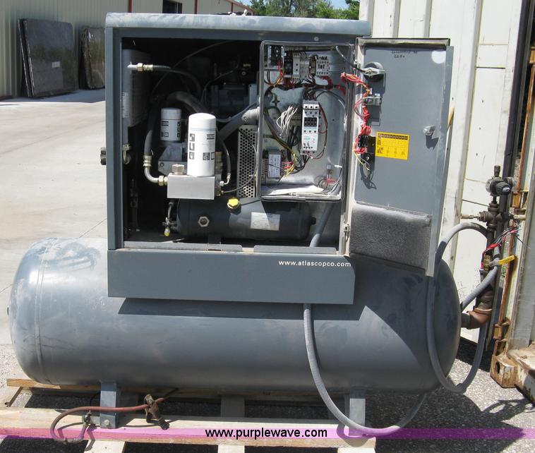 image for item 5041 2004 Atlas Copco GX7 air compressor