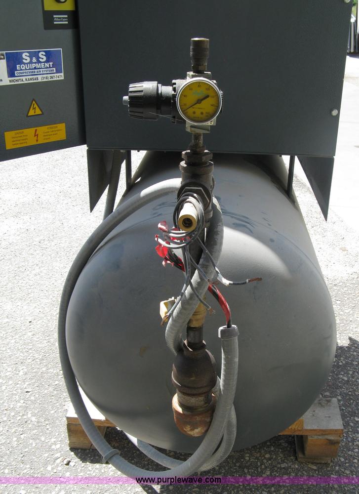 image for item 5041 2004 Atlas Copco GX7 air compressor