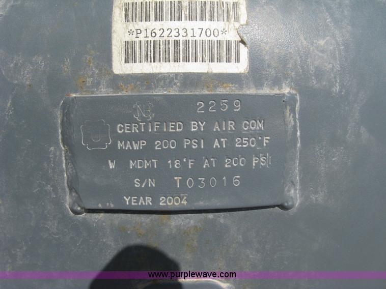 image for item 5041 2004 Atlas Copco GX7 air compressor