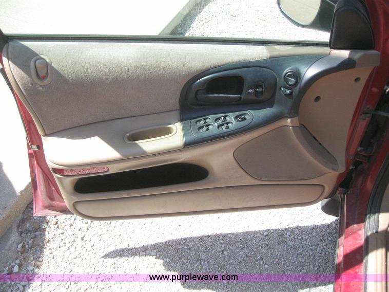 image for item 6100 1998 Dodge Intrepid