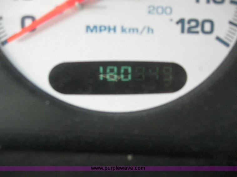 image for item 6100 1998 Dodge Intrepid