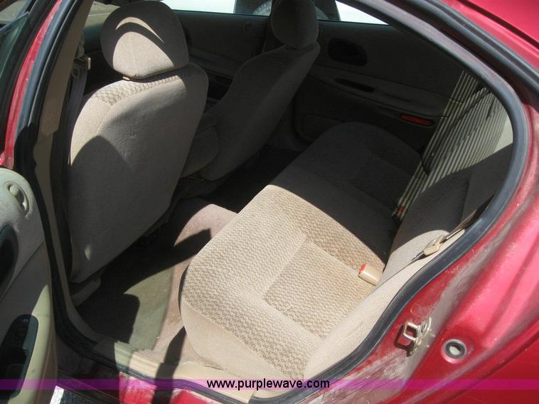 image for item 6100 1998 Dodge Intrepid