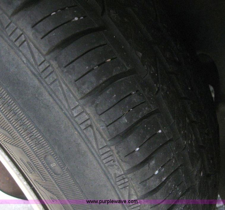 image for item 6100 1998 Dodge Intrepid