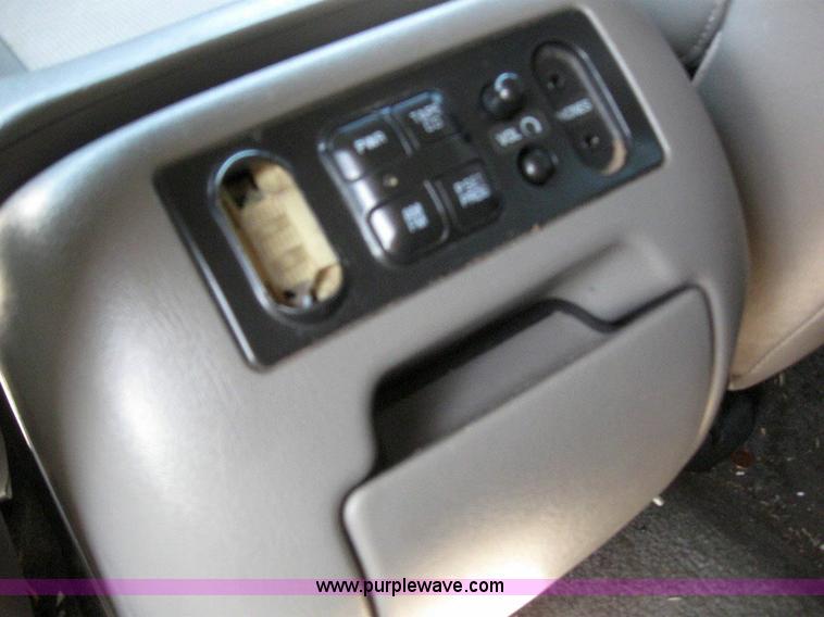 image for item 6102 2002 Chevrolet Tahoe