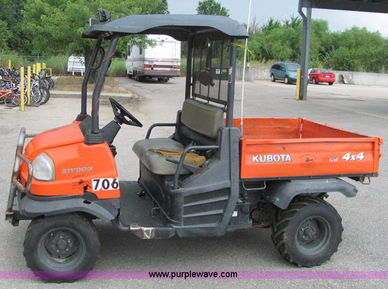 image for item 6735 Kubota RTV 900 utility vehicle