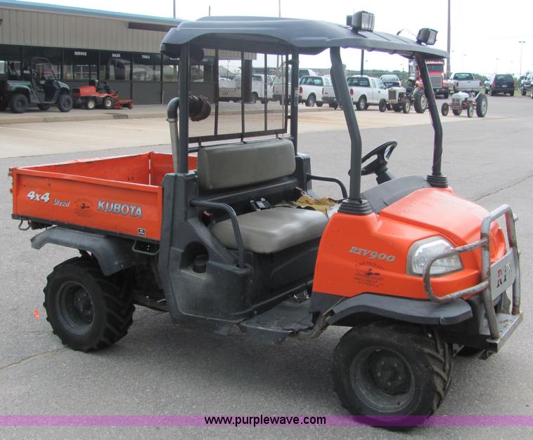 image for item 6735 Kubota RTV 900 utility vehicle