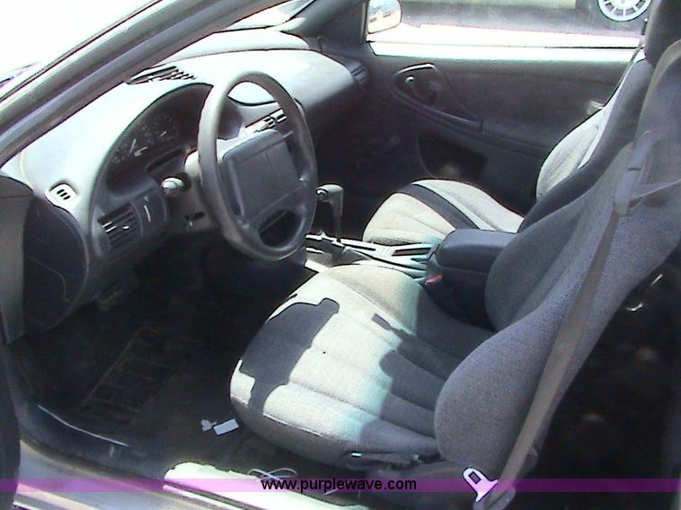 image for item 6819 2002 Chevrolet Cavalier