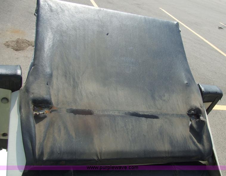 image for item 7103 Grasshopper 721D riding mower