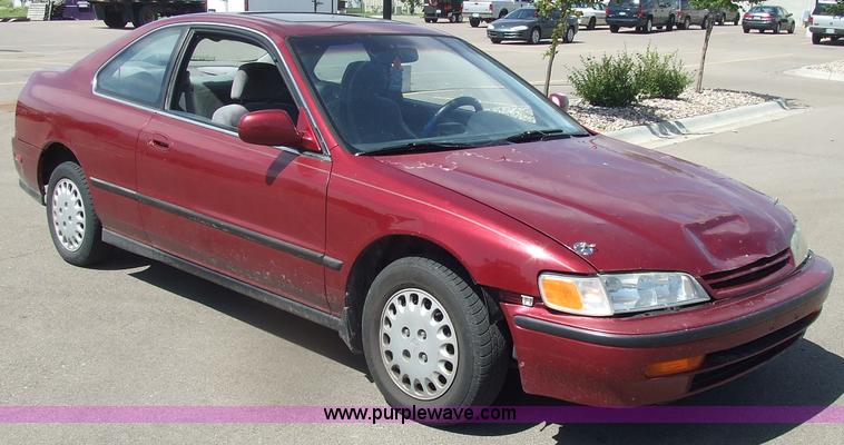 image for item 7104 1995 Honda Accord LX